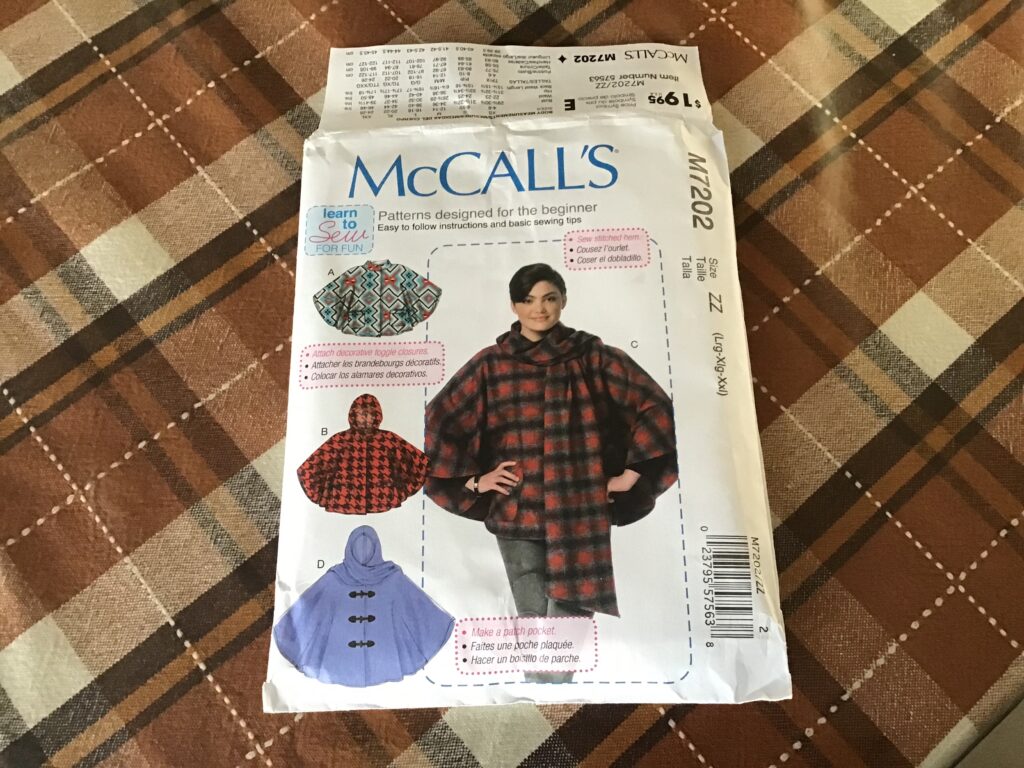 McCalls 7202 / Printed Sewing Pattern / Misses Ponchos with Hood